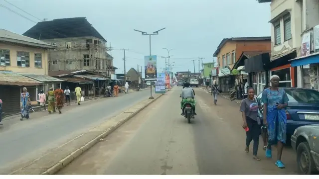 Aworan awọn eeyan lopopona kan niluu Ijebu Ode