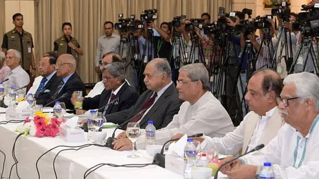 বিএনপির নেতৃত্বশূন্যতার সমস্যা অনেকটাই কেটেছে ঐক্যফ্রন্ট ও ড. কামাল হোসেনের জন্য - বলছেন বিশ্লেষকরা