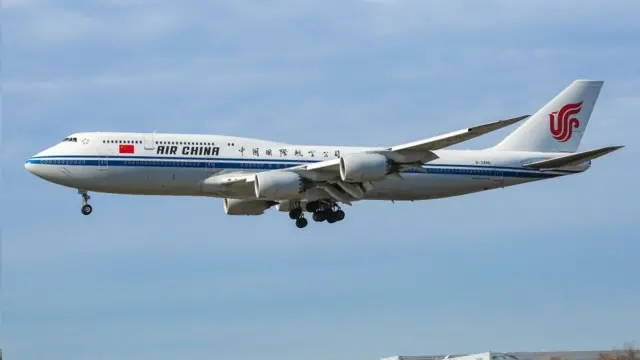 疫情中心的中国,民航业受到大范围冲击后,政府开始推进多项救助计划。