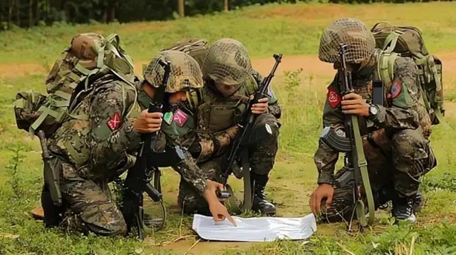 မြောက်ပိုင်းညီနောင် ၃ဖွဲ့ 