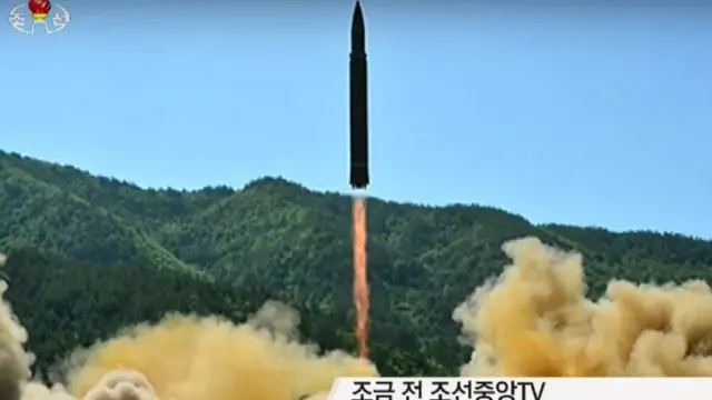 2017년 7월 4일 조선중앙방송이 중대발표를 통해 북한의 대륙간탄도미사일 '화성 14형'의 발사 성공을 전했다.