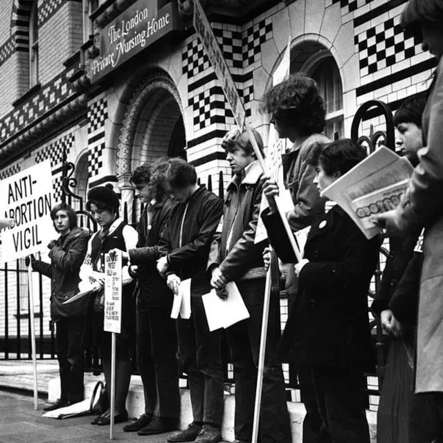 Vigilia en contra del aborto
