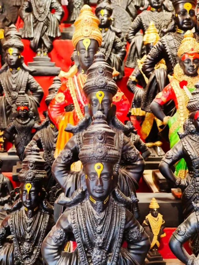 વિઠ્ઠલ, બુદ્ધ, ડૉ. બાબાસાહેબ આંબેડકર, બીબીસી, ગુજરાતી, મહારાષ્ટ્ર, હિન્દુ ધર્મ, ધર્મ, ભારતના ધર્મો, મુંબઈ, ભગવાન કૃષ્ણ, જૈન ધર્મ, બૌદ્ધ ધર્મ