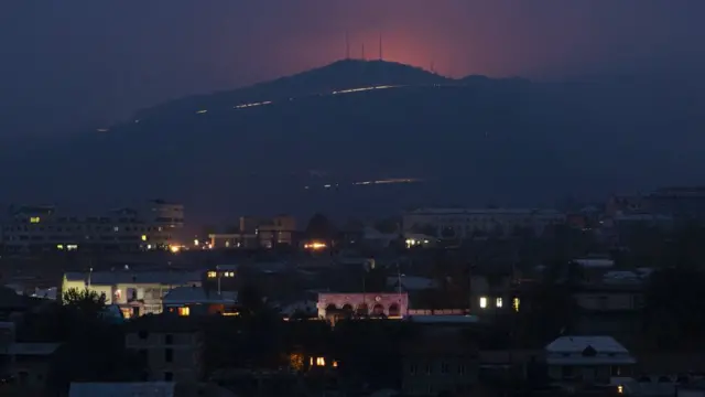 Вид зі Степанакерта в бік Шуші