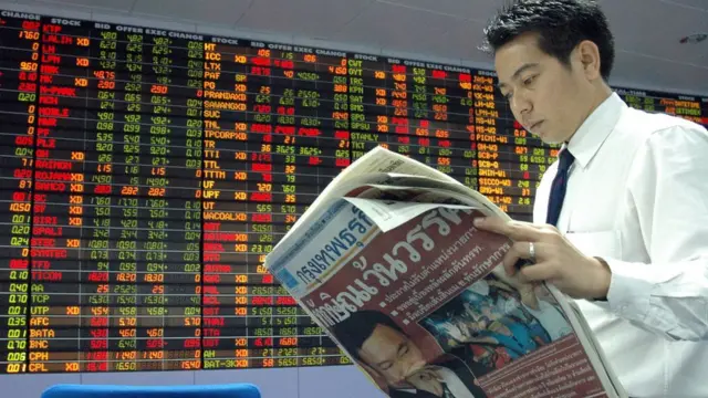 ทักษิณ ชินวัตร ประกาศ "เว้นวรรคการเมือง"