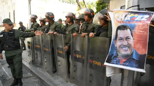 Cerca a la Asamble Nacional