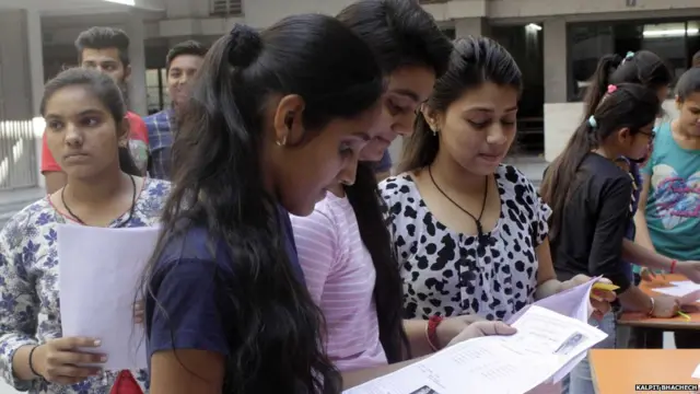 વિદ્યાર્થીઓની તસવીર