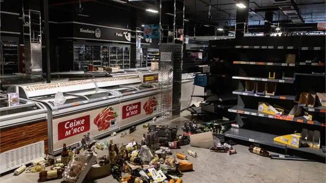 Так після російського вторгнення виглядав один із магазинів в Ірпені