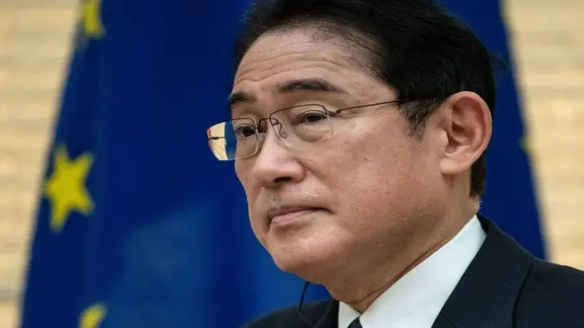 فوميو كيشيدا