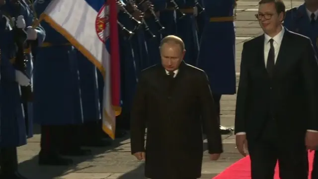 Сербия президенти Александр Вучич Россия Президенти Владимир Путин тарафдори, у бу йил бошида ўз халқида энди Европа Иттифоқига кўшилиш иштиёқи йўқлигини айтган.