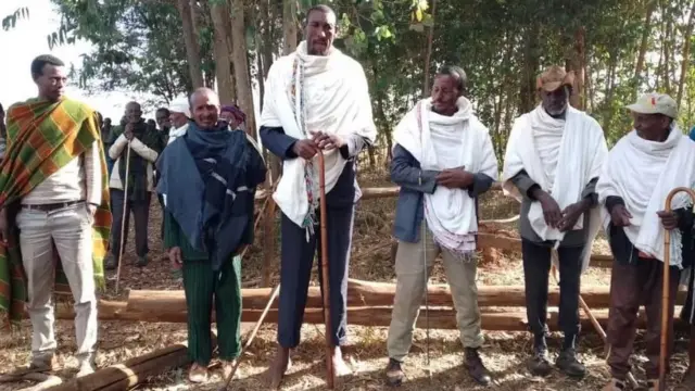 Birihee Gaashuu firoota isaa waliin