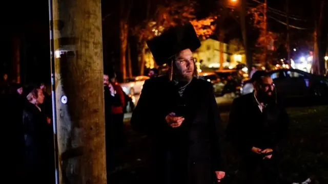 யூத மத குருவின் வீட்டில் கத்தி குத்து தாக்குதல்