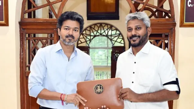 விஜய் அரசின் முதல் பட்ஜெட் விவரம் நேரலை