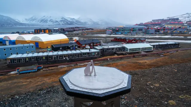 Maxay tahay magaaladan aan meydka loogu aasin?