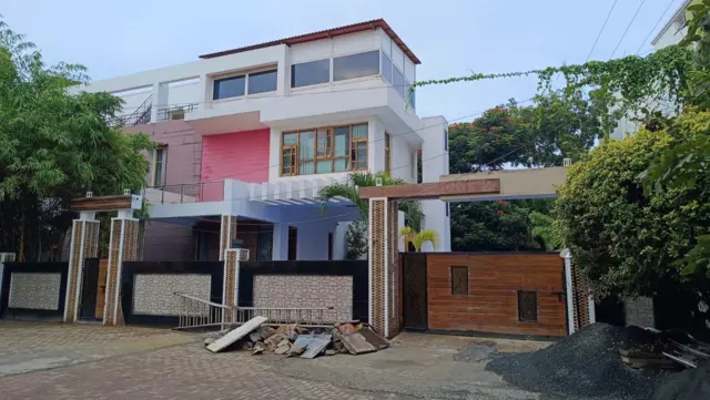 திமுக அமைச்சர் எ வ வேலு மீது வருமானவரித்துறை சோதனை