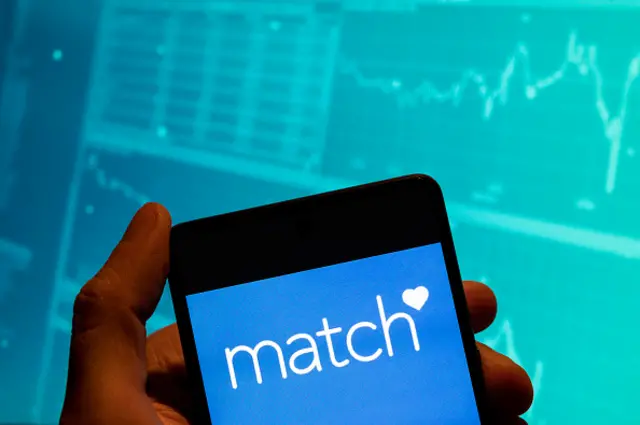 အွန်လိုင်း ပေါ် ချစ်သူရှာတဲ့ ဝဘ်ဆိုက်တွေ