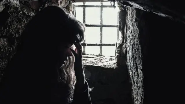 પોલીસ અને ન્યાયતંત્રમાં પણ ગુનાના પીડિતો માટે સંવેદનશીલતાનો અભાવ જોવા મળે છે