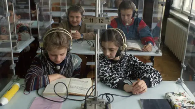 नई भाषा सीखें