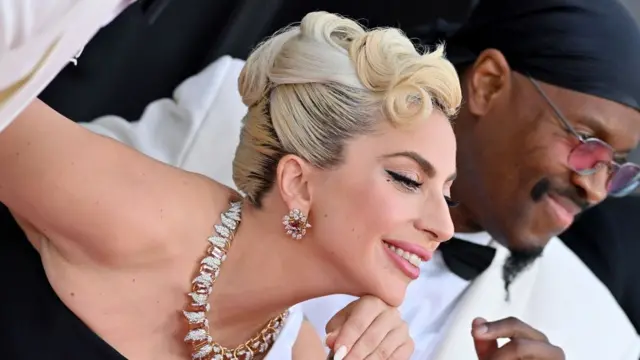 Lady Gaga na cikin fitattun mutane da suka bayyana yadda aka dinga tsangwamar ta