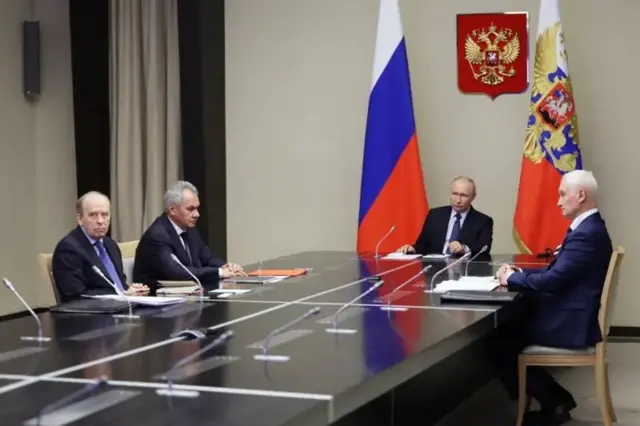 Vladimir Putin reunido com autoridades da área7games aplicativo android apksegurança