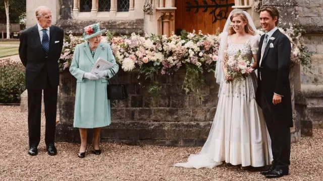(Left to right) The Duke of Edinburgh, the Queen, Princess Beatrice and Edoardo Mapelli Mozzi outside the Royal Chapel of All Saints