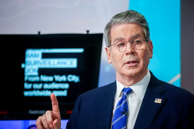 স্কট বেসেন্ট। 