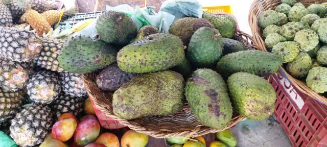 Soursop na mkpụrụ osisi ndị ọzọ