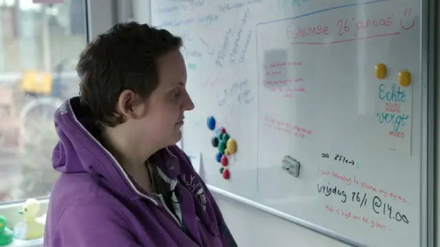 آریلیا بروورز در کنار وایت بردش