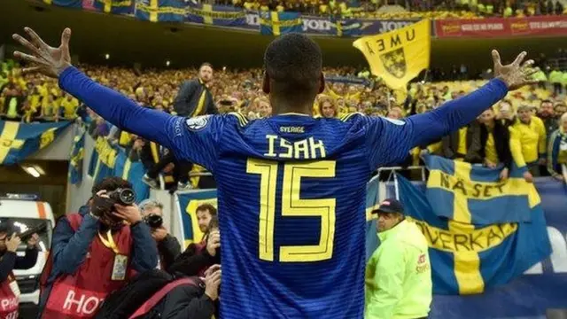 ኣሌክሳንደር ኢሳቕ ሽቶ ምስ ኣመዝገበ