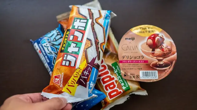 来自不同日本企业的冰淇淋产品