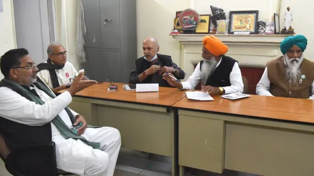 संयुक्त किसान मोर्चा की पांच सदस्यीय समिति