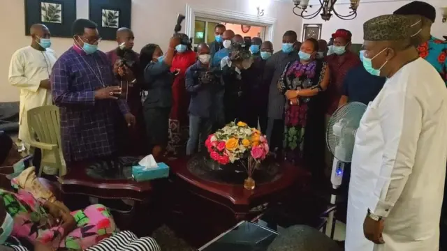 Bishop Emmanuel Chukwuma na-ekpe ekpere