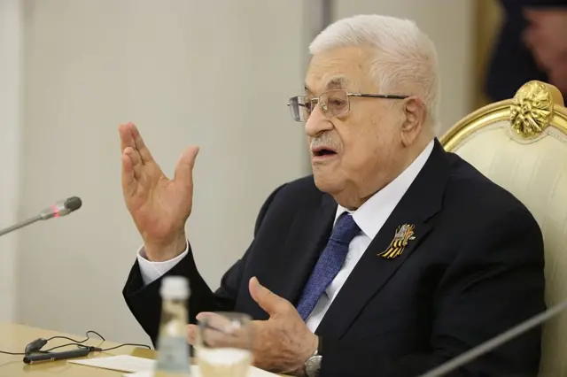 د محمود عباس دفتر په یوې اعلامیې کې خبرداری ورکړی چې دغسې یو ګام به ''بې مخینې بشري ناورین رامنځ ته کړي''