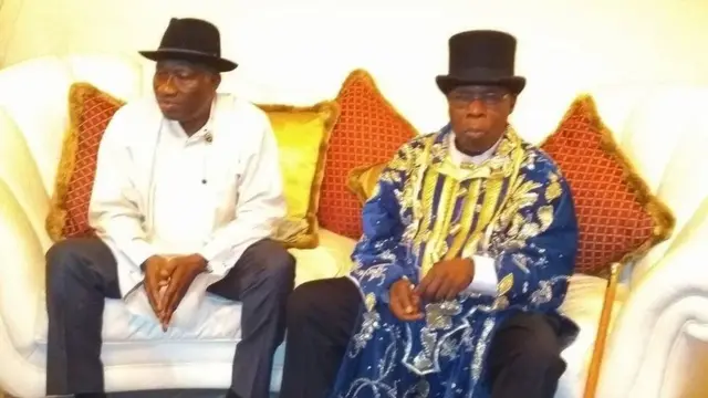 Cif Obasanjo ya sha caccakar Mr Jonathan