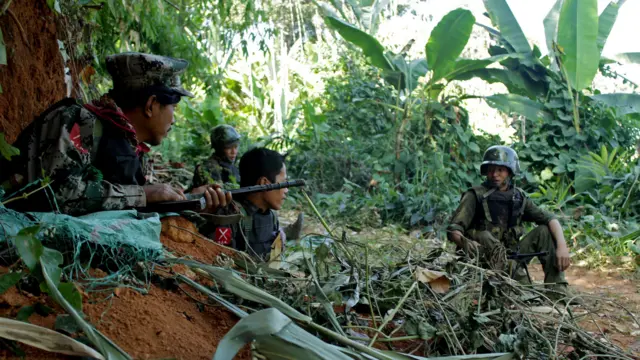 ဝိုင်းမော်မှာ တိုက်ပွဲဆက်ပြင်းထန်နေ