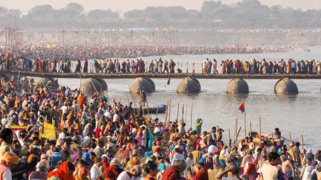 مهرجان "كومبه ميلا" الديني الهندوسي الكبير