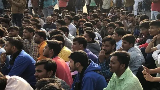 વિરોધ કરતાં વિદ્યાર્થીઓ