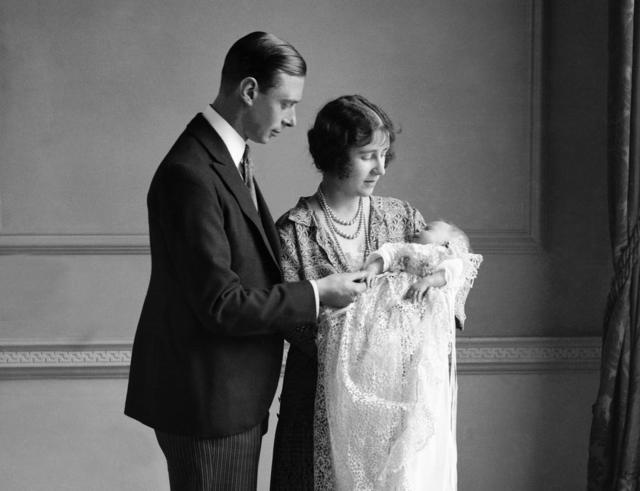 Duque e duquesa de York e Elizabeth em maio de 1926