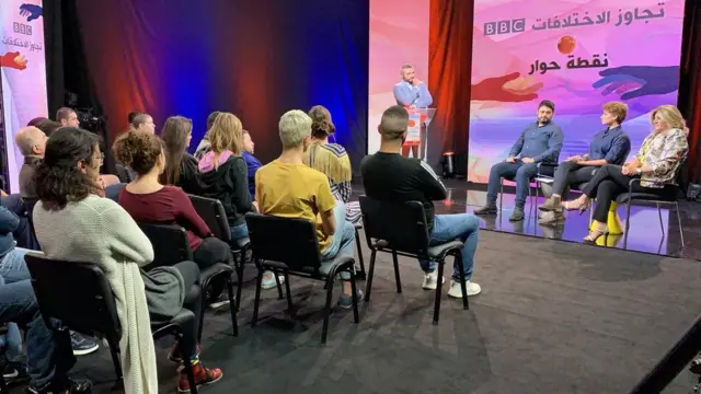 نقاش صريح حول العلاقات المثلية والمتحولين جنسيا