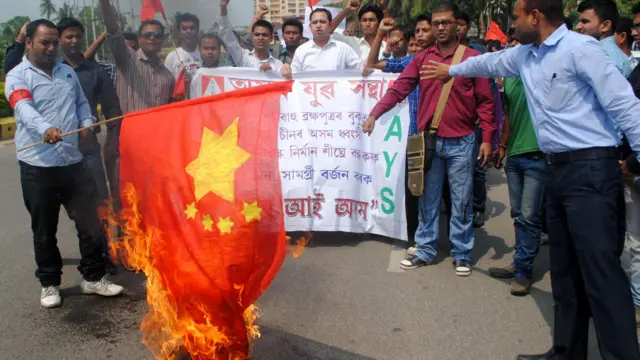 భారత్, చైనా, టిబెట్, బంగ్లాదేశ్, బ్రహ్మపుత్ర, హైడ్రో పవర్ ప్రాజెక్టు, రిజర్వాయర్, బీజింగ్, అస్సాం, అరుణాచల్ ప్రదేశ్