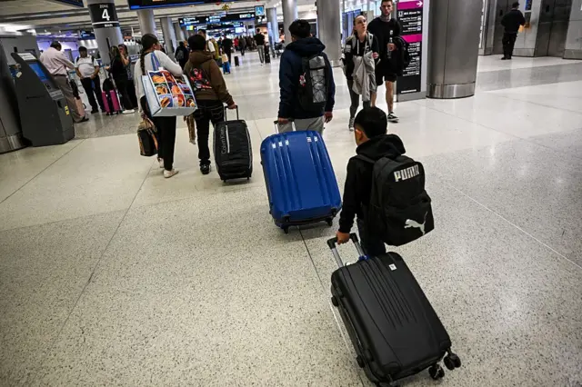 Personas en el aeropuerto