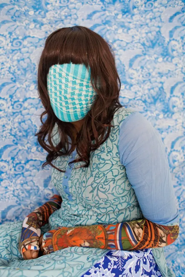 হাবিবা নওরোজের আলোকচিত্র 'কনসিলড' সিরিজের একটি ছবি