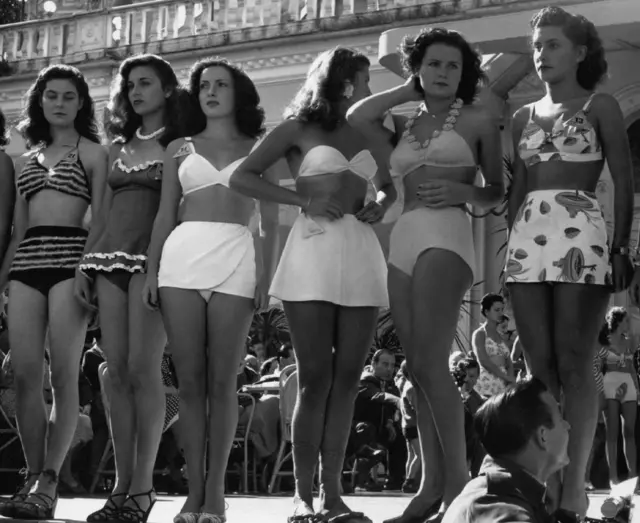 جينا لولوبريجيدا تشارك في مسابقة ملكة جمال إيطاليا عام 1947