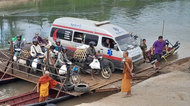 စဥ့်အင်ဖောင်ဆိပ်