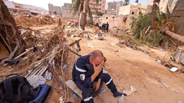 পানির ধ্বংস করার ক্ষমতা ছিলো অবিশ্বাস্য