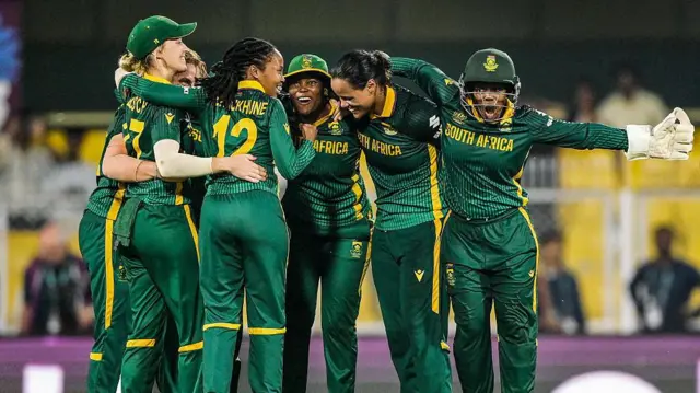 மகளிர் ஒருநாள் உலக கோப்பை, இந்தியா, தென் ஆப்ரிக்கா