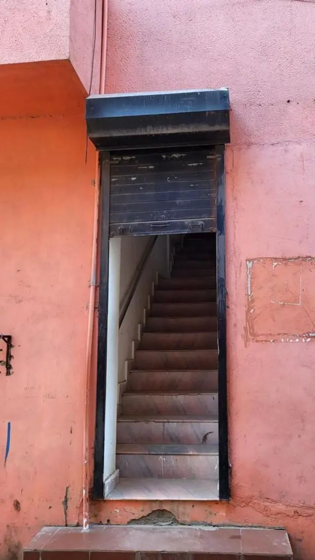 मॉरिस की 'फ़र्ज़ी कोर्ट'