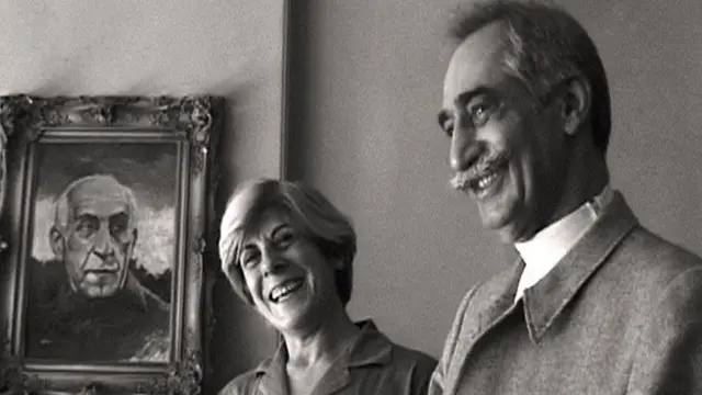 దారియుష్ ఫారోర్, పర్వానే ఫారోర్