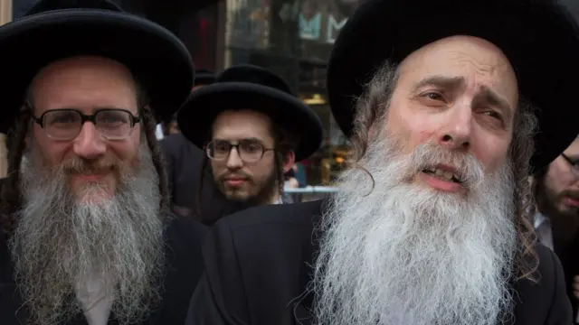 Judíos ultraortodoxos jasídicos