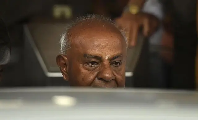 దేవెగౌడ